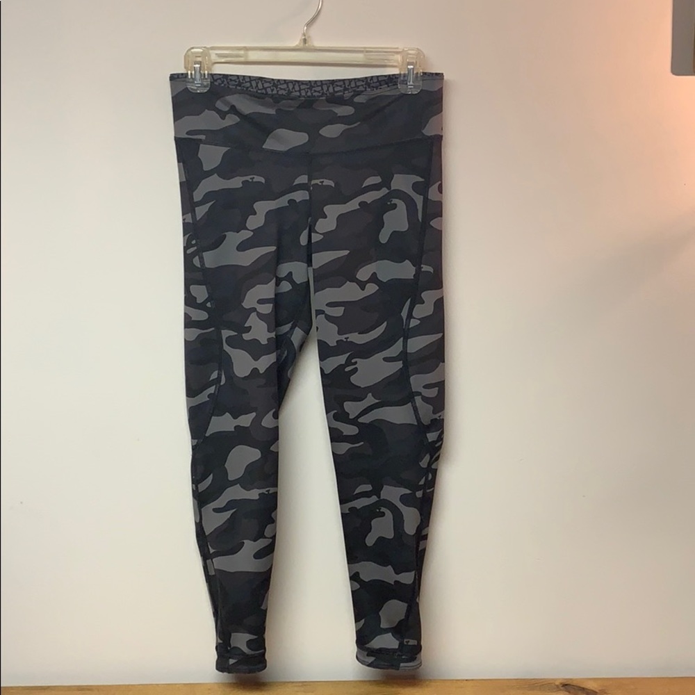 Vineyard Vines Reversible Yoga Pants